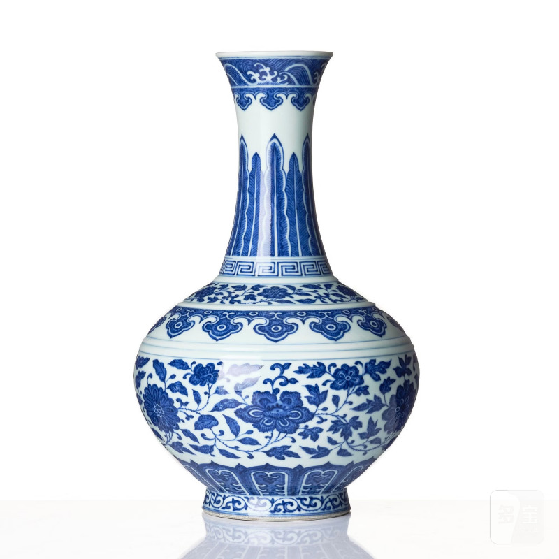 A Ming style blue and white bottle vase, - 图3